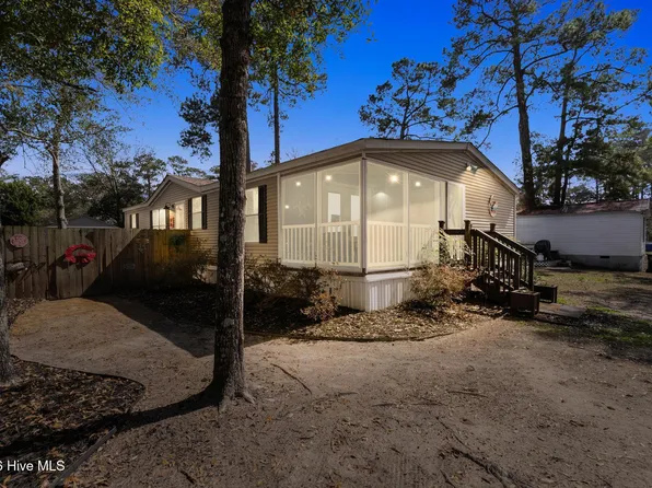 254 NE 69th Street, Oak Island, NC 28465