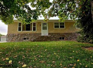 605 5th St, Gering, NE 69341