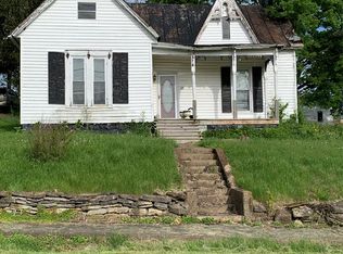 38 Junction Rd, Ewing, KY 41039