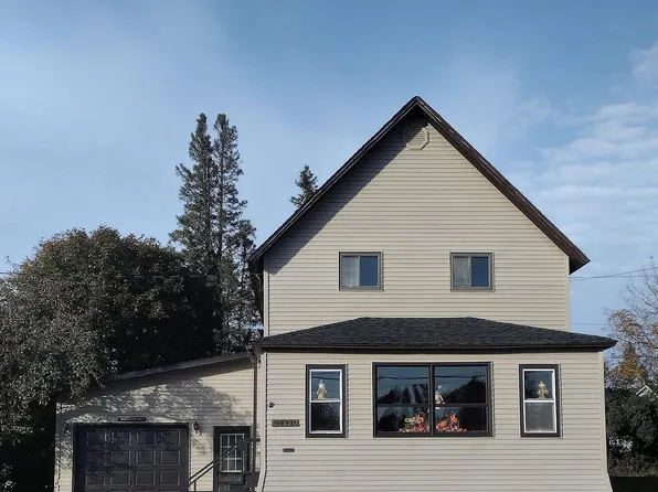 25880 Elm St, Calumet, MI 49913
