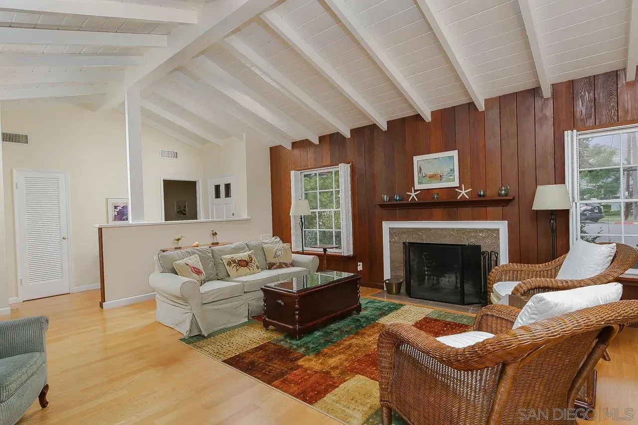 3 bed, 2.0 bath, 1539 sqft, $6,500 — Photo 3