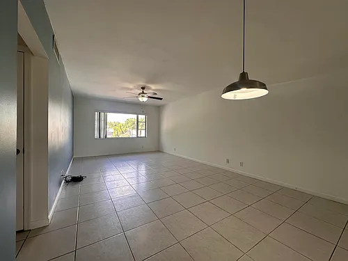 5800 NE 22nd Way #523 Photo 1