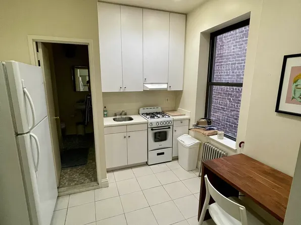 104 Sullivan Street image 1 of 6