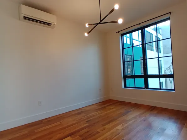 24 Ford Street image 13 of 27