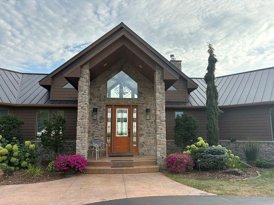 1st image of 29675 Faith Ct