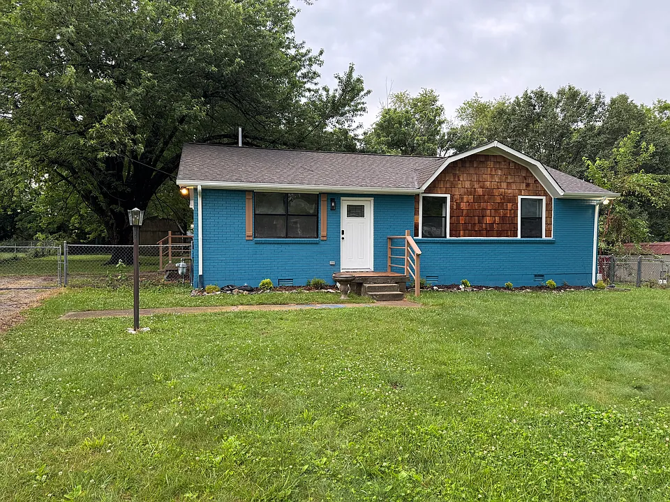 112 William Dr