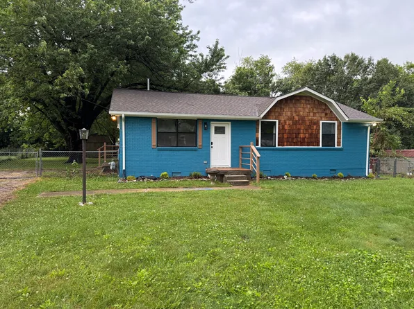 112 William Dr, Portland, TN 37148
