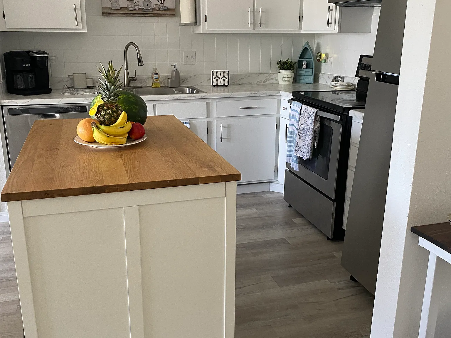 2 bed, 1000 sqft, $2,500 — Photo 2