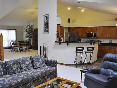 4th image of 748I Whigham Ct