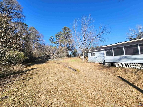 2nd image of 212 Little Farm Ln