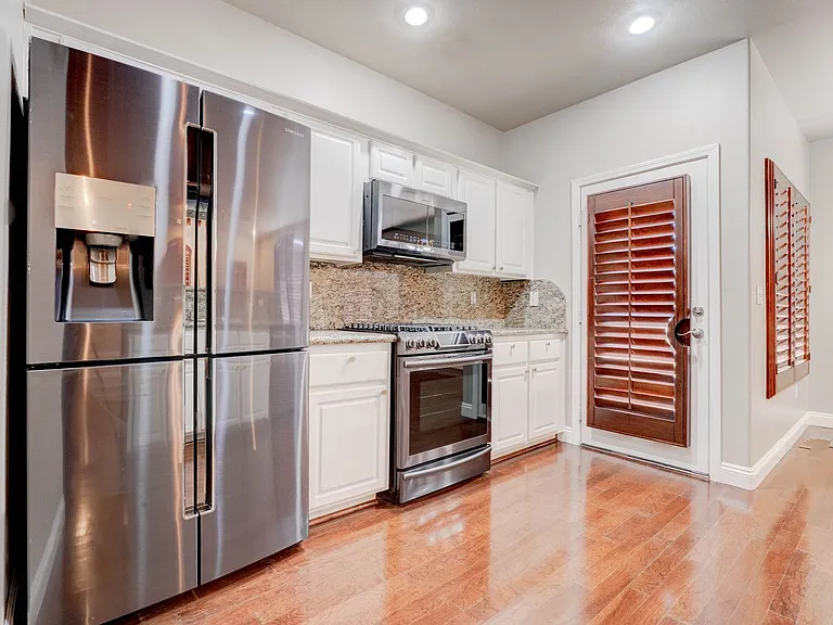 10001 Crimson Palisades Pl #202 — Photo 12