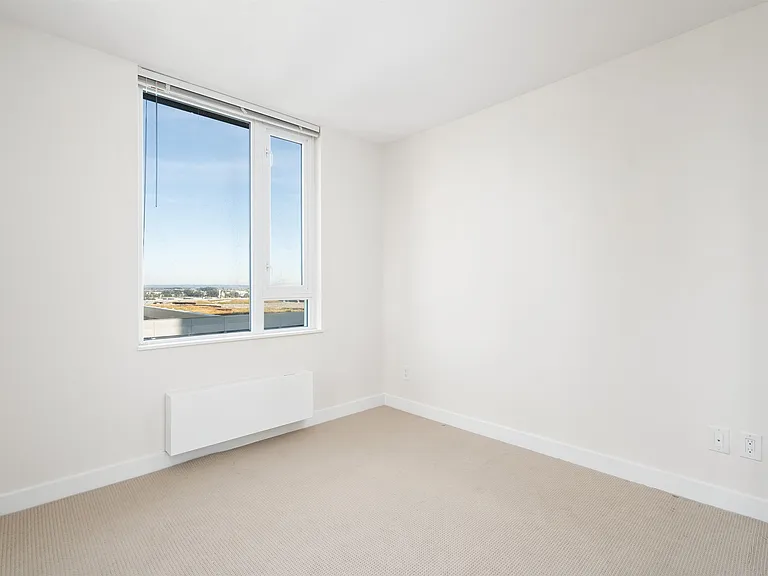 488 SW Marine Dr #1107 — Photo 3
