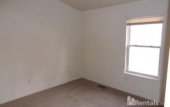 2nd image of 805 Huntclub Blvd