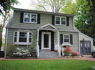 36-04 Berdan Ave, Fair Lawn, NJ 07410