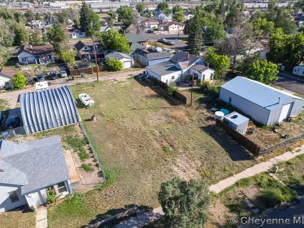 314 E 8th St, Cheyenne, WY 82007