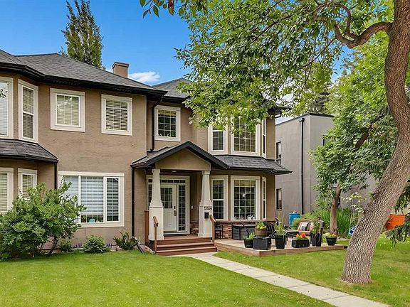 2nd image of 1046 W Rundle Cres NE