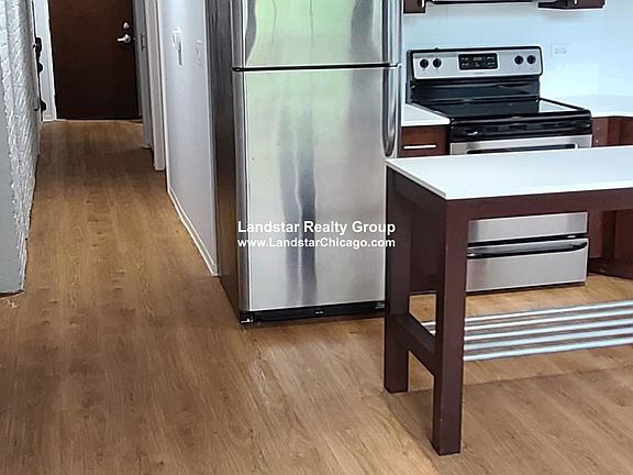 3rd image of 125 E 21st St APT 417