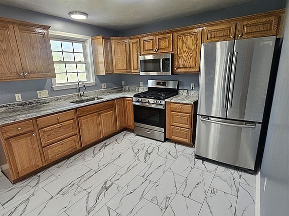 2nd image of 40 Merrick St #A