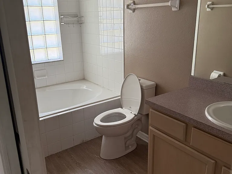 6323 Brack St — Photo 31