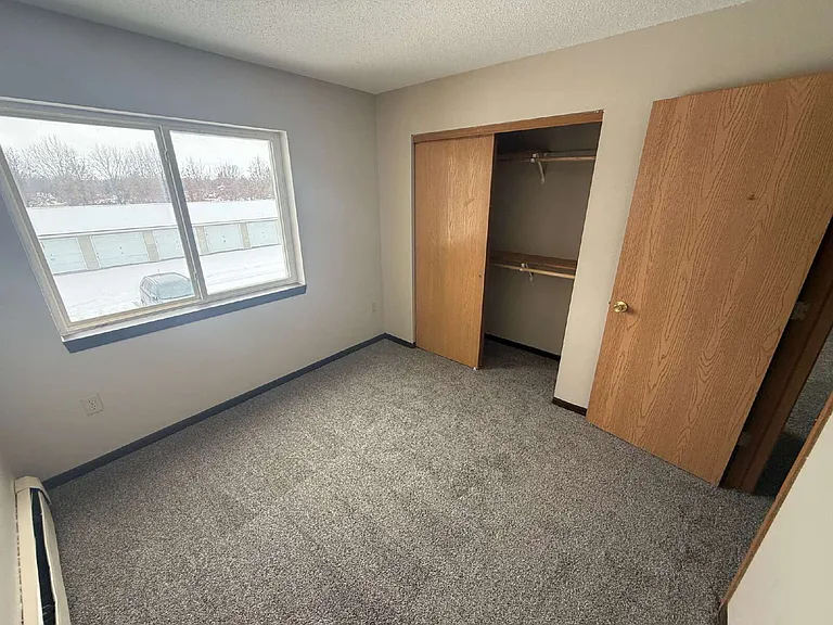 410 13th Ave NW #23 — Photo 5