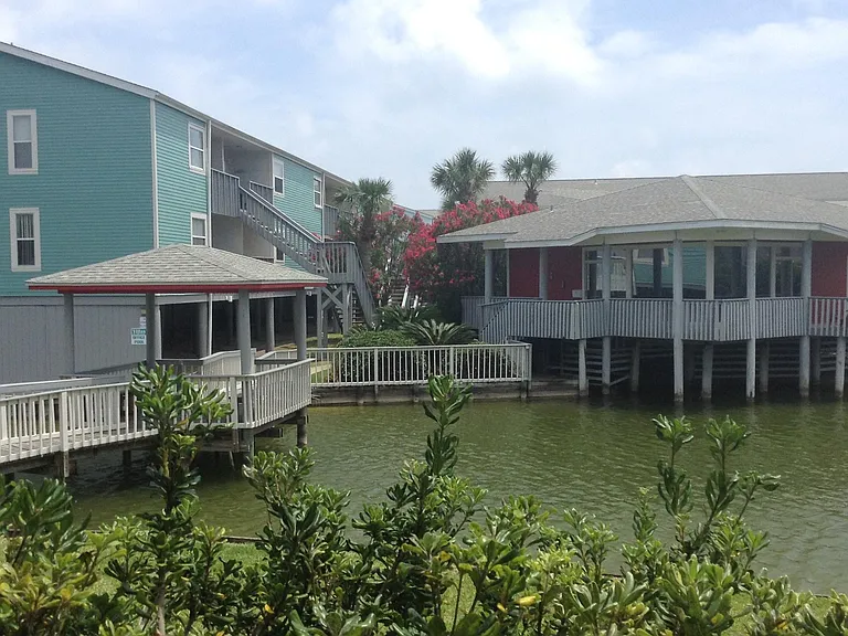 1650 Via De Luna Dr #E1 — Photo 4