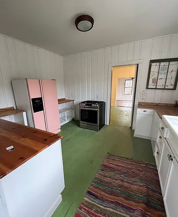 4th image of 836 N 8th Ave