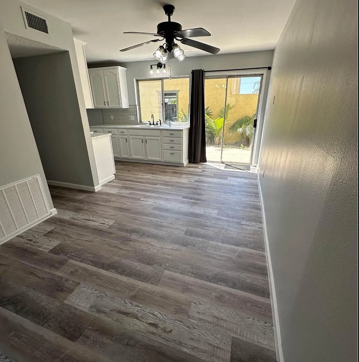 800 Lexington St — Photo 1