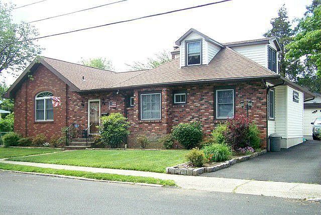 1st image of 44 Fennimore Ave