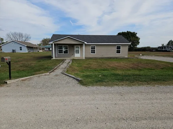 14595 S Prairie Meadows St, Claremore, OK 74017