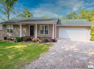 1453 Lakeview Rd N, Dahinda, IL 61428