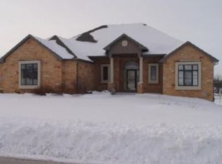 11552 Ridgecrest Dr, Roscoe, IL 61073