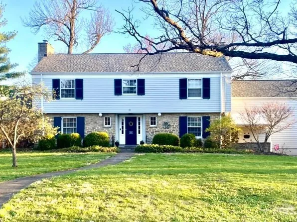 25 Wood Ave, Cincinnati, OH 45246