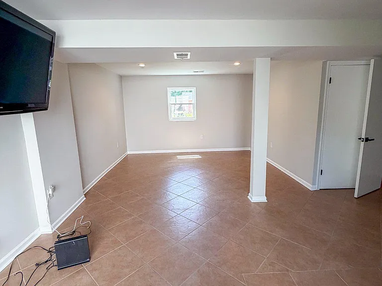 8830 W Fort Foote Ter — Photo 17