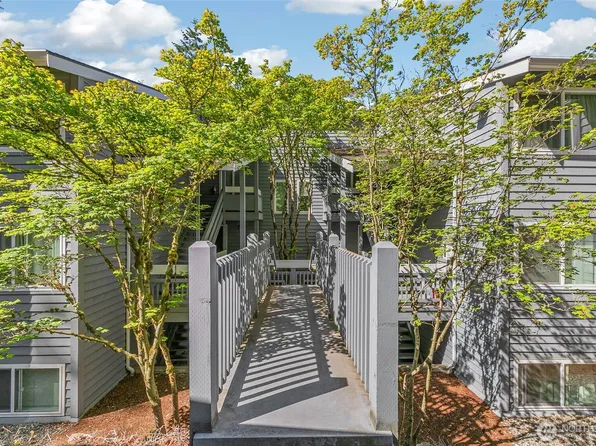 9398 Redmond-Woodinville Road NE #E126, Redmond, WA 98052