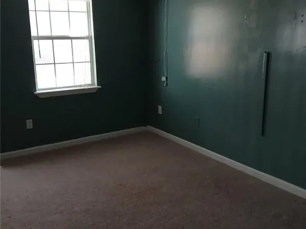 1430 Paddocks Ct, Powder Springs, GA 30127