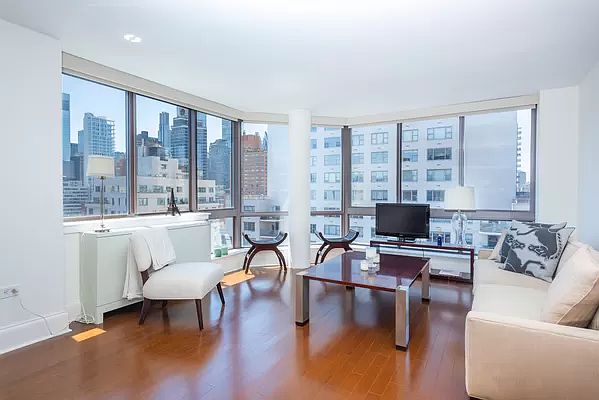 1st image of 300 E 64th St APT 22D