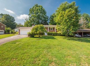 151 Cumberland View Dr, Oak Ridge, TN 37830