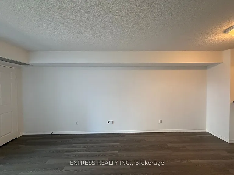 18 Hillcrest Ave #501 — Photo 6