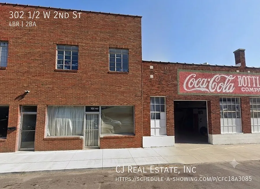 302 1/2 W 2nd St