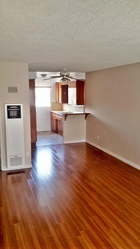 533 W California Ave Photo 1