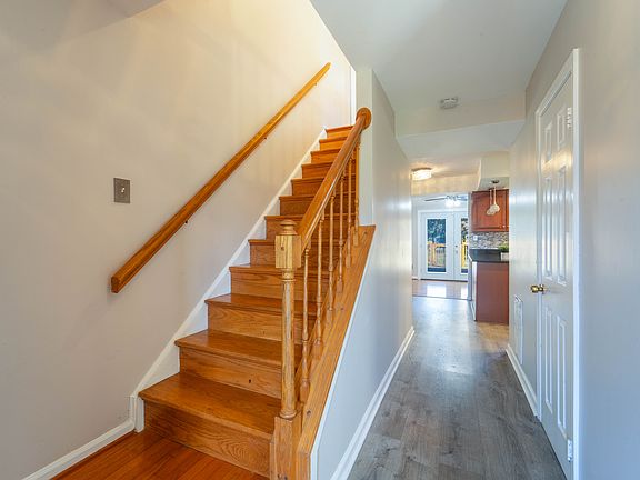 5th image of 3528 Turbridge Dr