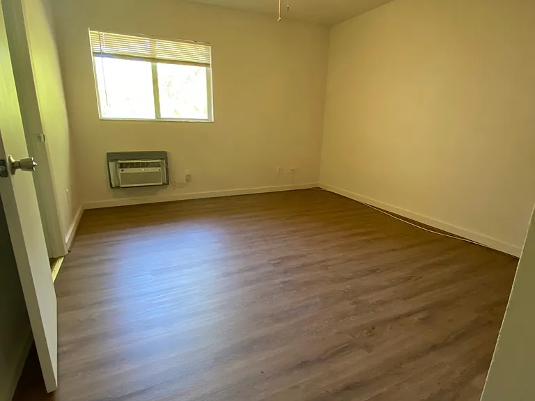 291 Lowell Ave #2 — Photo 4
