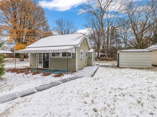 31 Glen Pkwy, Rochester, NY 14609