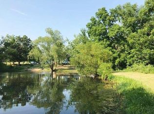 1980 Central Point Rd, Cantrall, IL 62625