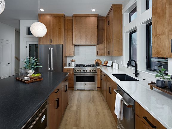 6th image of this home