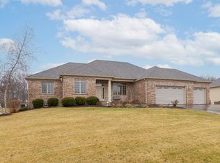 275 Valley Way, Burlington, IL 60109