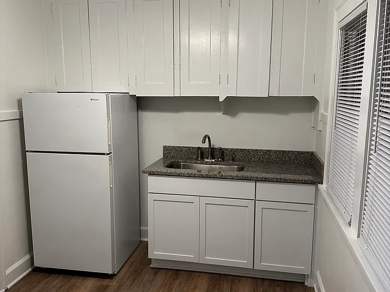 15629 Delaware Ave #UP — Photo 1