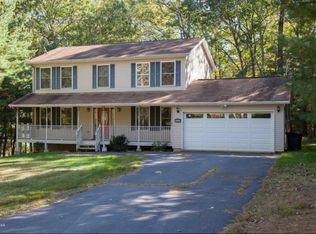 324 Marcel Dr, Dingmans Ferry, PA 18328