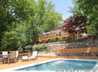 331 Point Lookout Dr, Sunrise Beach, MO 65079