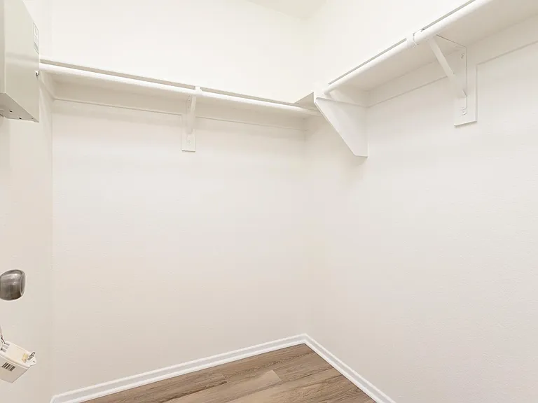 577 Almond Rd — Photo 24